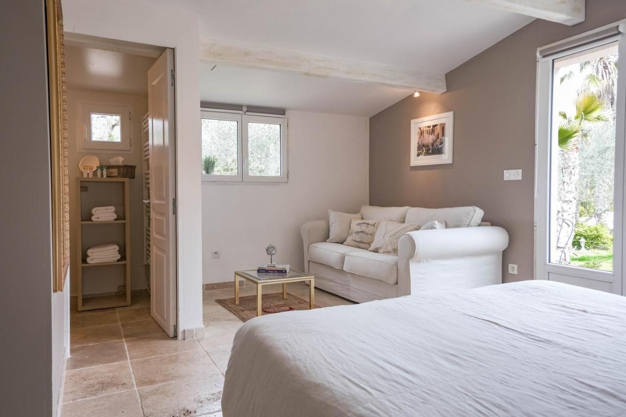 Le Tignet Chambres D'Hotes Villa Cardabella מראה חיצוני תמונה