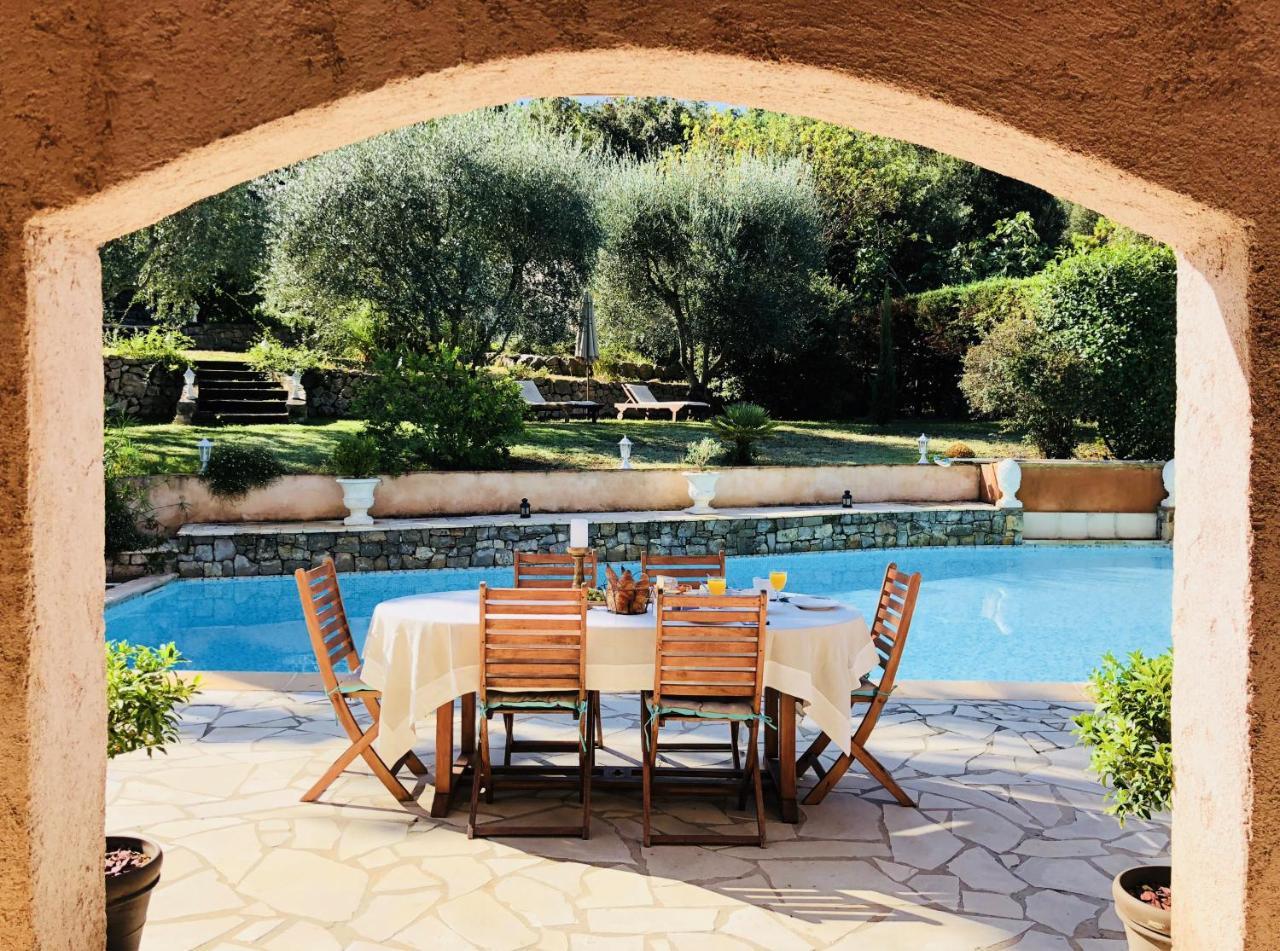 Le Tignet Chambres D'Hotes Villa Cardabella מראה חיצוני תמונה